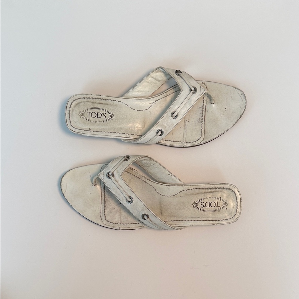 🔑 Tod's Women's Cream Slide Sandals